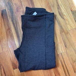 Textured gray Lululemon speed up tight leggings